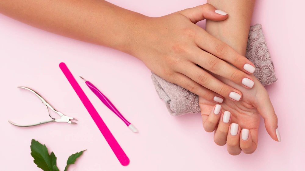 Keeps Nails Clean, Strong & Beautiful